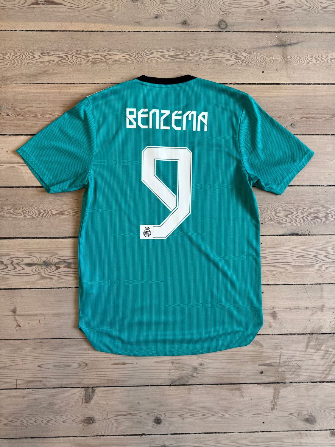 ​Karim Benzema - Real Madrid 3. trøje 2021/22 - Medium