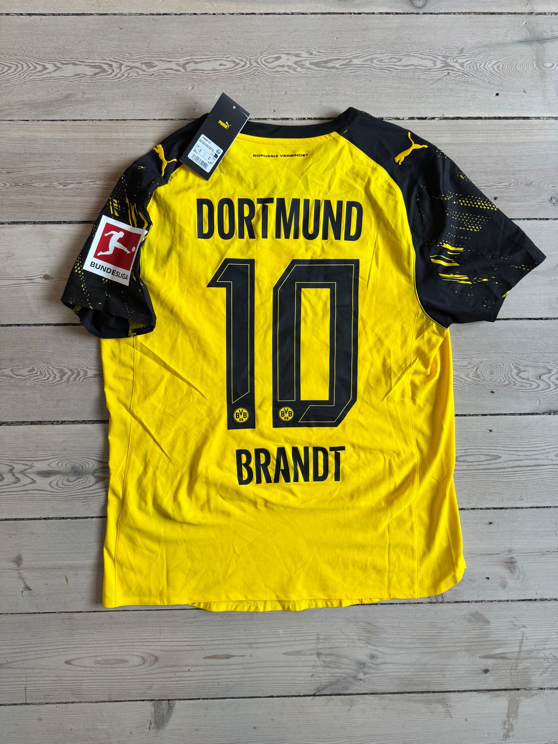 ​Julian Brandt - Dortmund hjemmebane 2025/26 - Medium