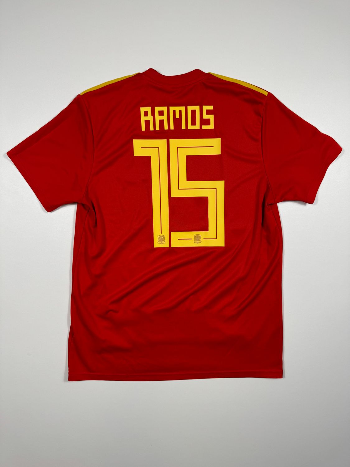 Sergio Ramos - Spanien hjemmebane 2018/19 - Medium