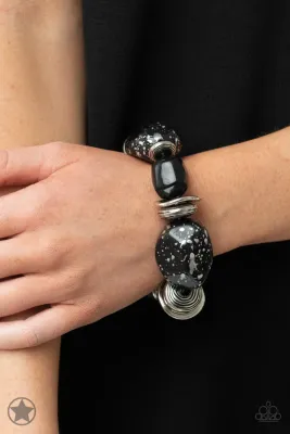 Glaze of Glory - Black - Blockbuster Bracelet