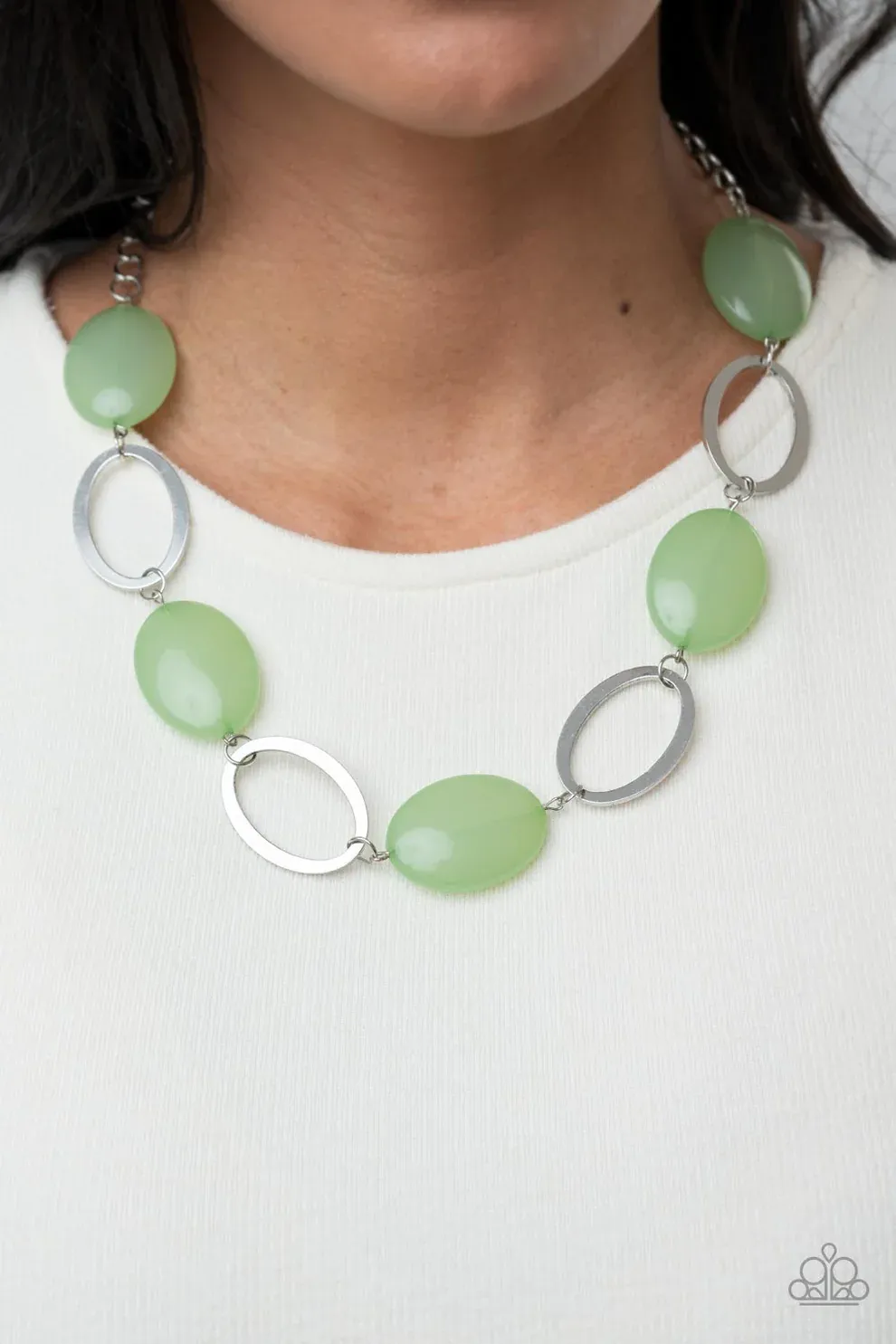 Beachside Boardwalk - Green Necklace