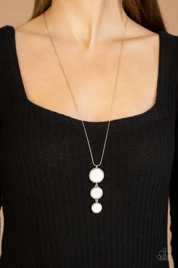 Summer Shores - White Necklace