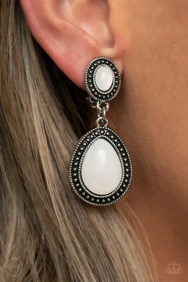 Carefree Clairvoyance - White Earring