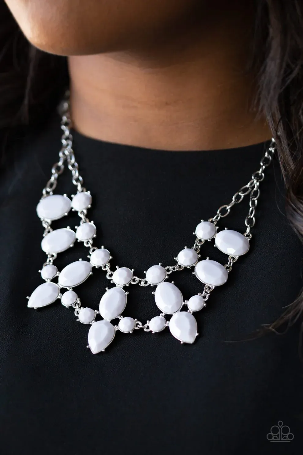 Goddess Glow - Silver Necklace