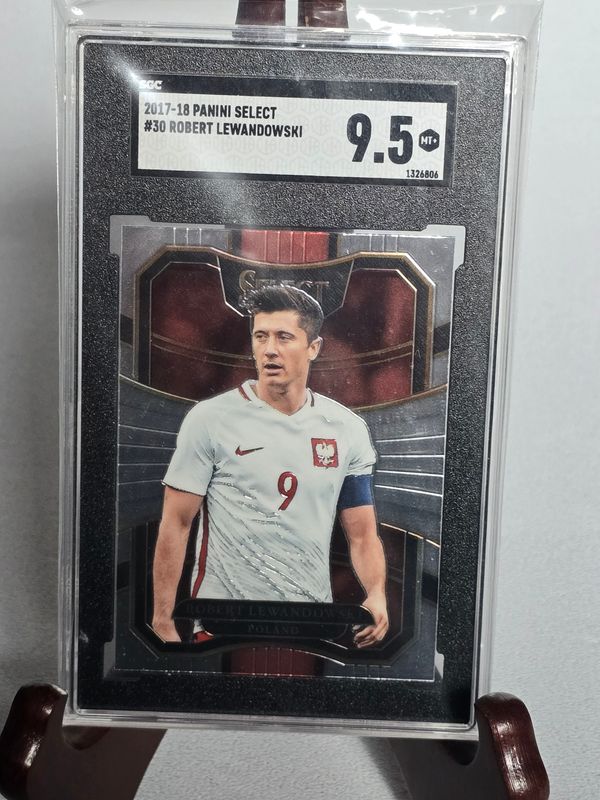 Robert Lewandowski Panini Select 2017-2018 SGC 9,5