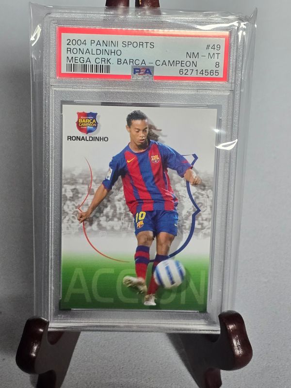 Ronaldinho Panini Megacracks 2004 Barca Campeon PSA 8 #49