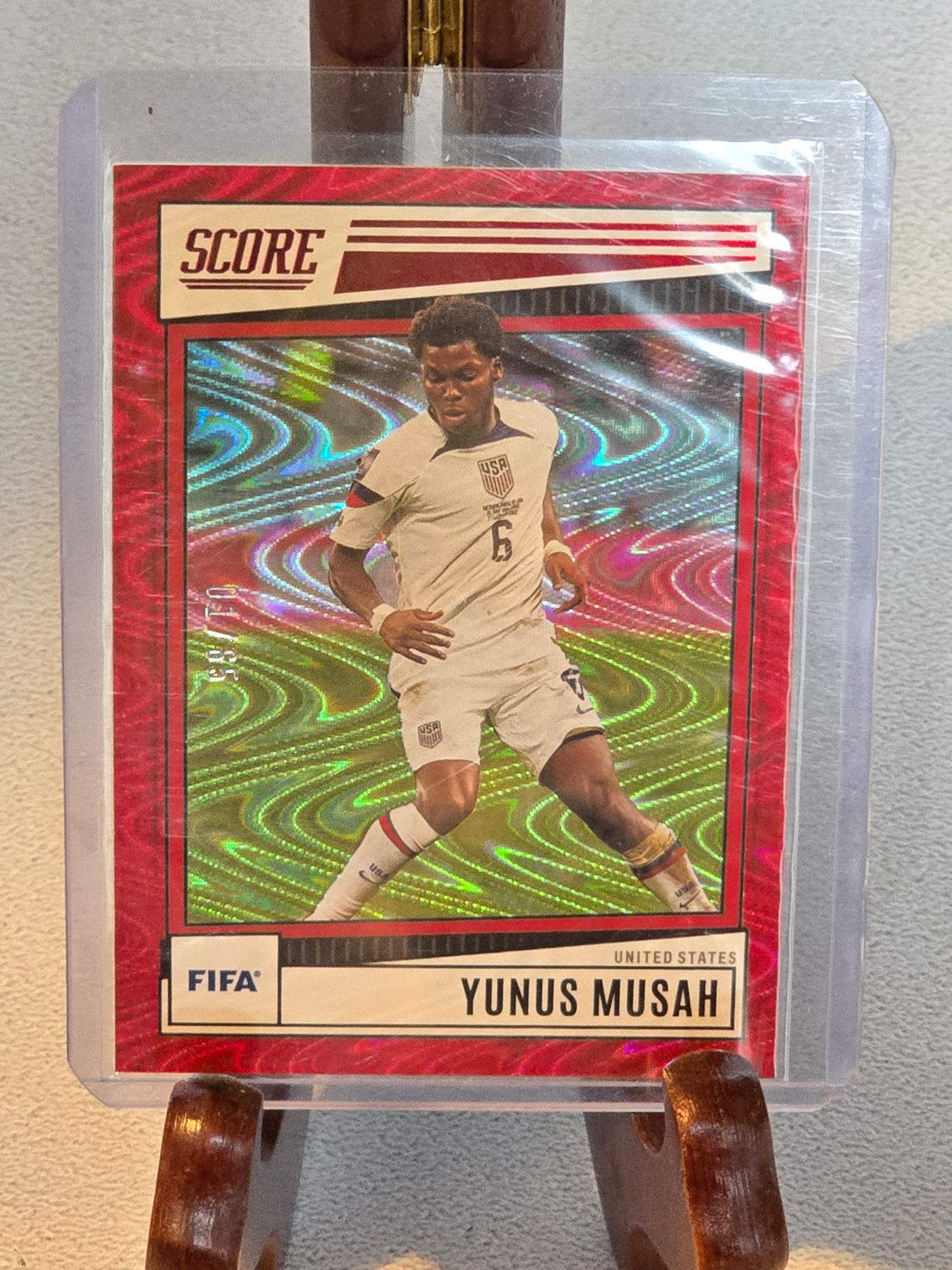 Yunus Musah Panini Score 2022-2023 USA Red Swirl Parallel nummeriert /65