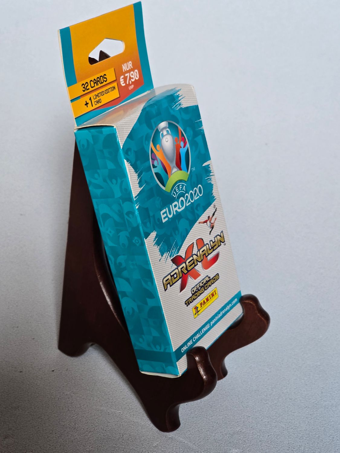 Panini Adrenalyn XL Euro 2020 Blister Pack - 32 Karten + 1xLimited