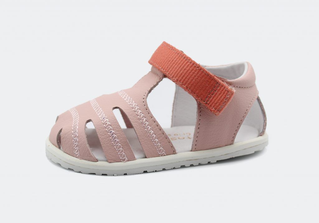 SANDALIAS AMARRA BLANDITOS color ROSA * solo talla 24 *