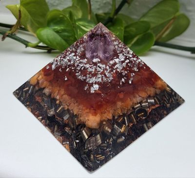 Orgonit Pyramide Orgonit Pyramide