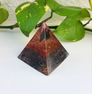 Orgonit Pyramide Orgonit Pyramide