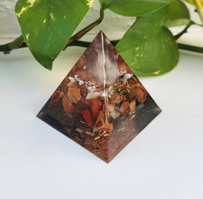 Orgonit Pyramide Orgonit Pyramide