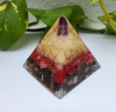 Orgonit Pyramide Orgonit Pyramide