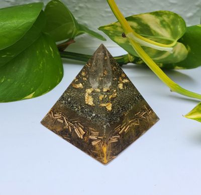 Orgonit Pyramide Orgonit Pyramide