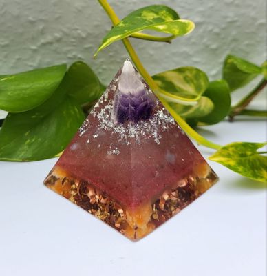 Orgonit Pyramide Orgonit Pyramide