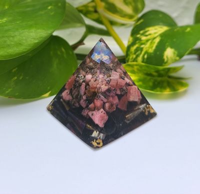 Orgonit Pyramide Orgonit Pyramide