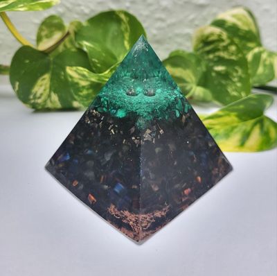 Orgonit Pyramide Orgonit Pyramide