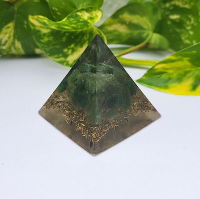 Orgonit Pyramide Orgonit Pyramide