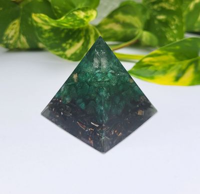 Orgonit Pyramide Orgonit Pyramide