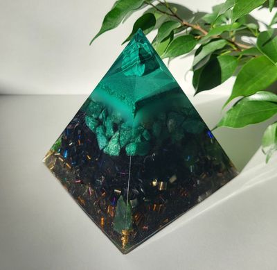 Orgonit Pyramide Orgonit Pyramide
