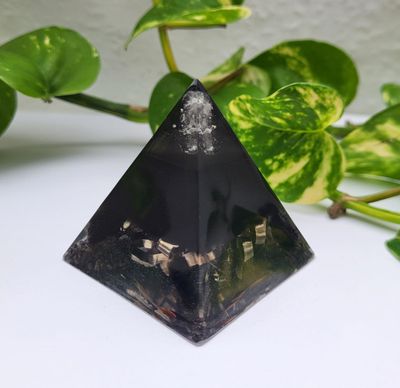 Orgonit Pyramide Orgonit Pyramide