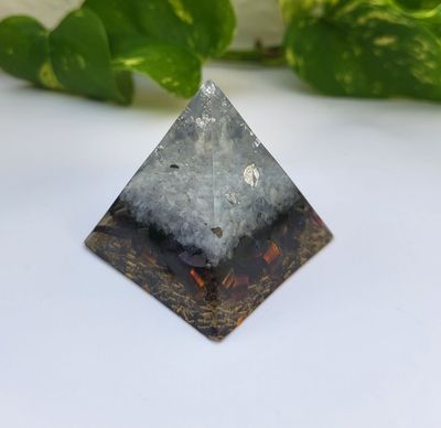 Orgonit Pyramide