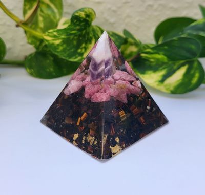 Orgonit Pyramide Orgonit Pyramide