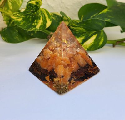 Orgonit Pyramide Orgonit Pyramide