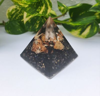 Orgonit Pyramide Orgonit Pyramide