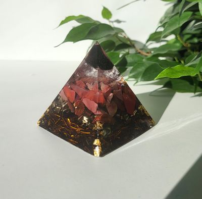 Orgonit Pyramide Orgonit Pyramide