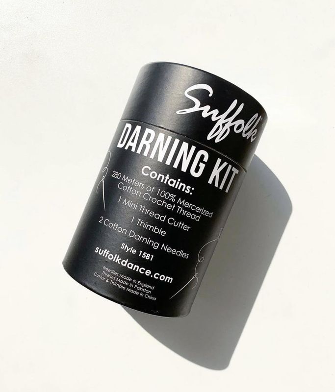 1581 - Darning Kit