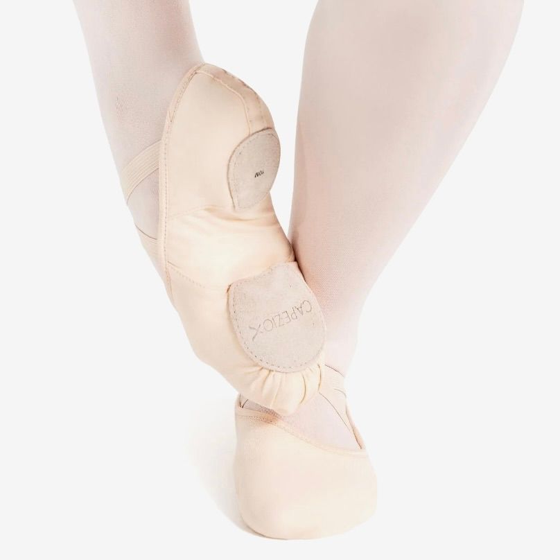 2037W - Light Pink Adult Hanami Canvas, Size: 3, Width: M, Color: LPK