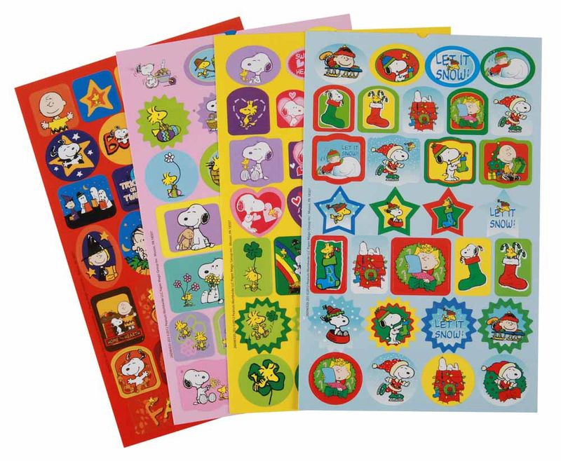 Peanuts Holiday Sticker Book
