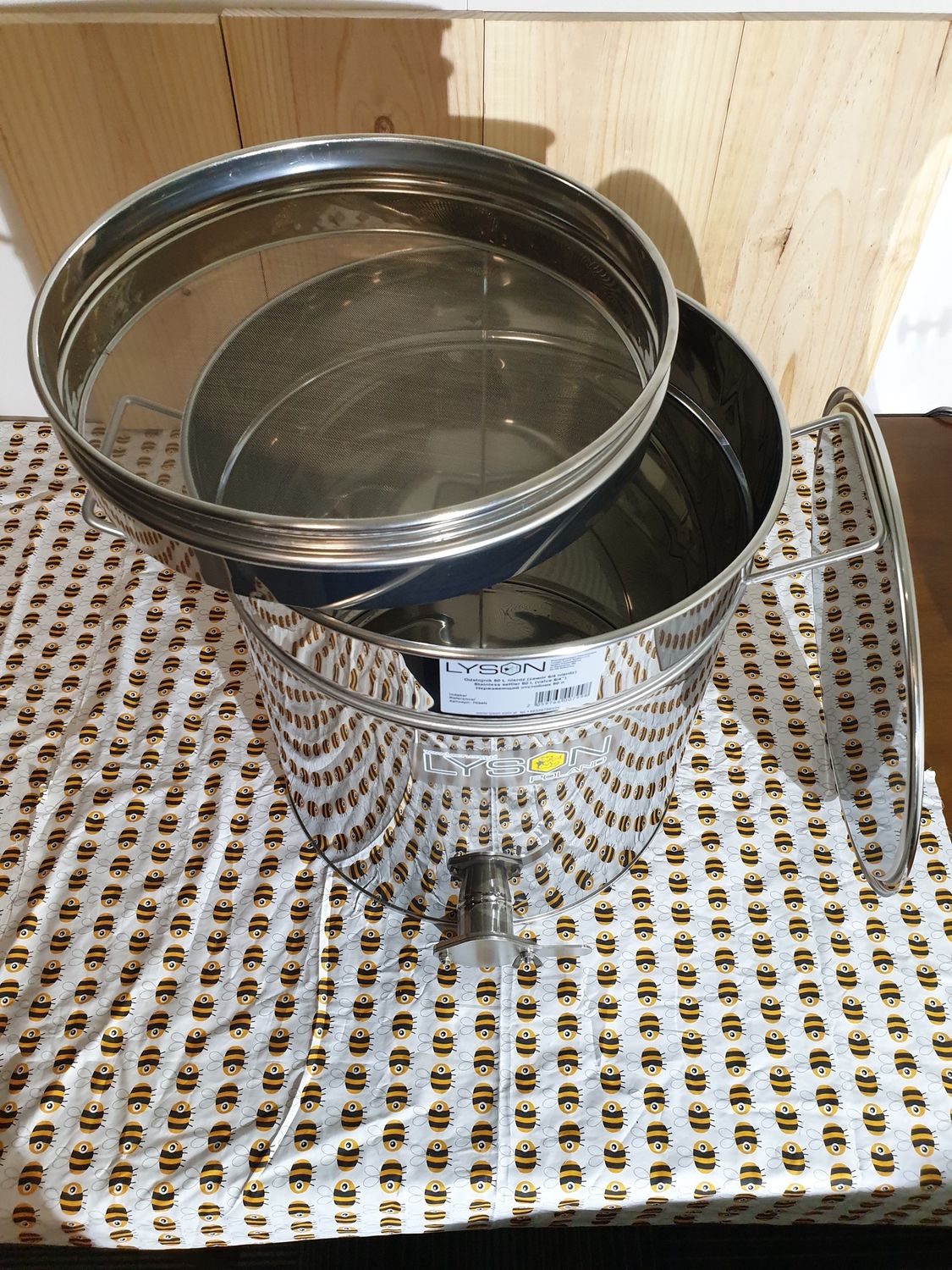 Stainless Steel Settler With Handles And Sieve Various Sizes, Size: 100 L