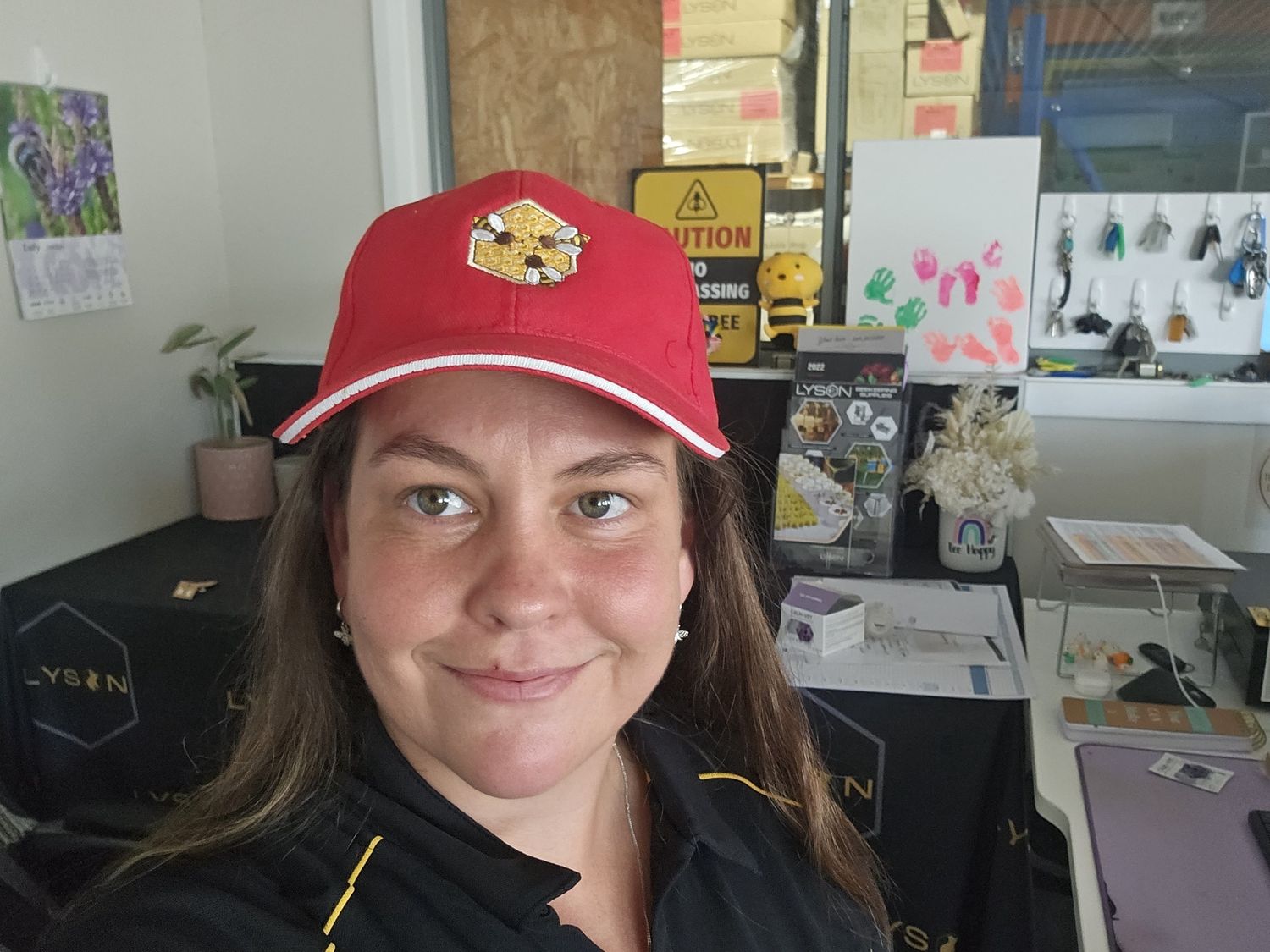 Bee Cap Red