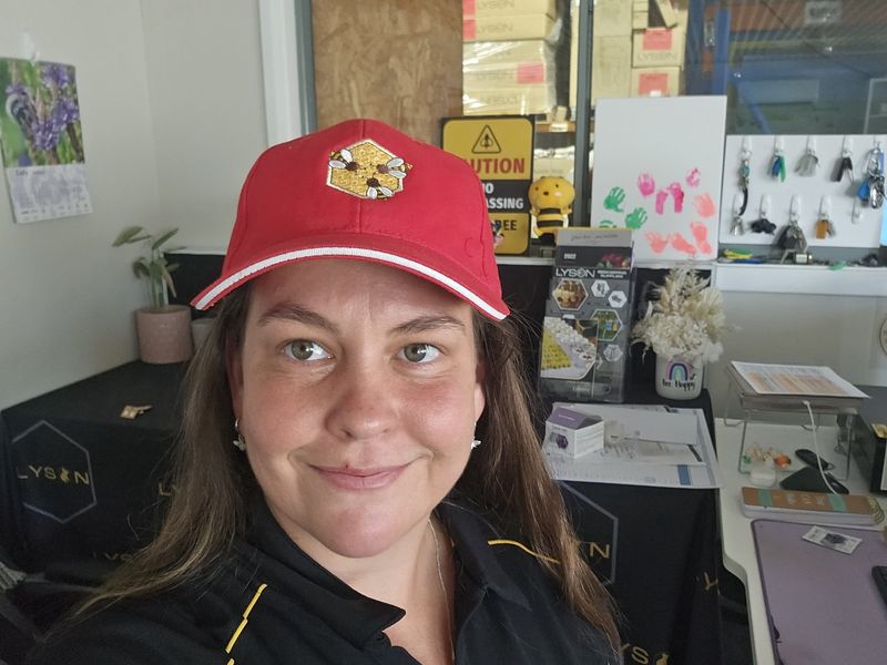 Bee Cap Red