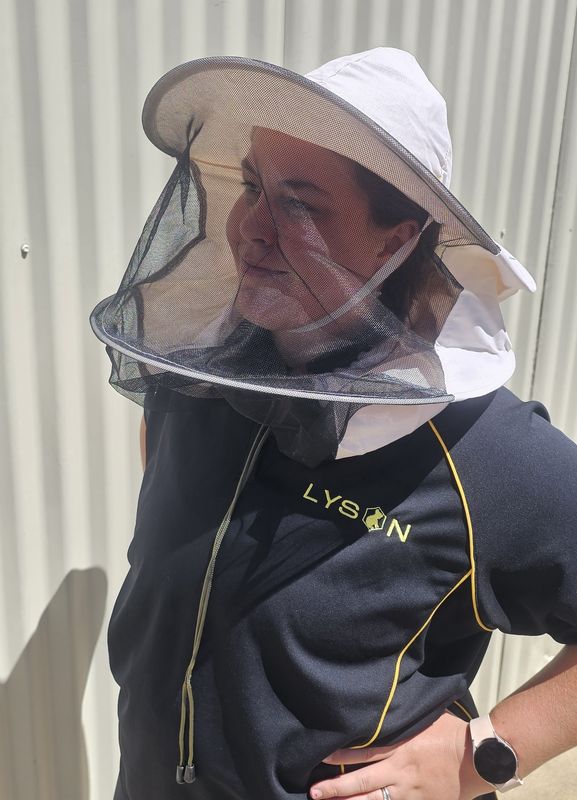Beekeeping hat, linen back