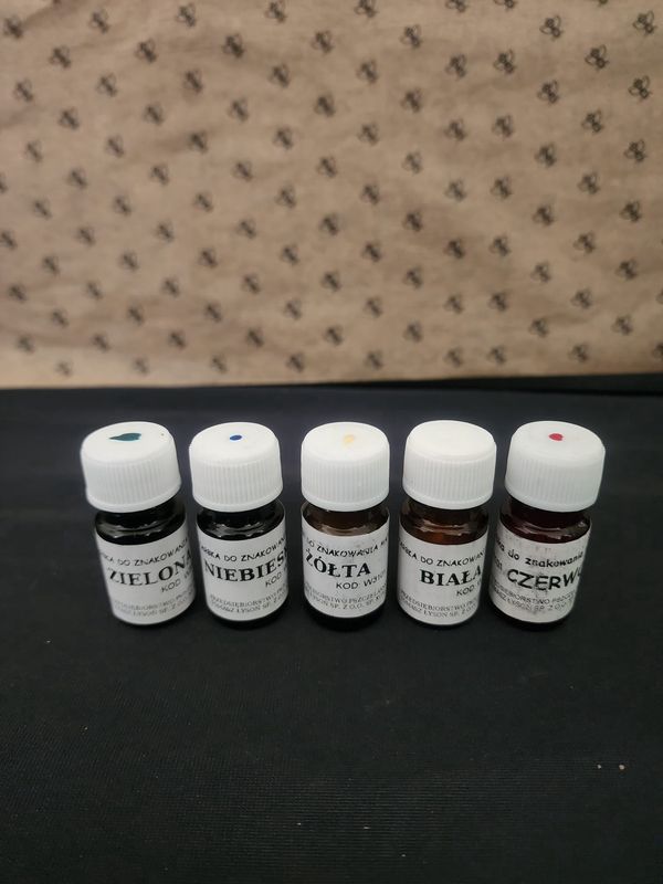 Paint For Queen Marking