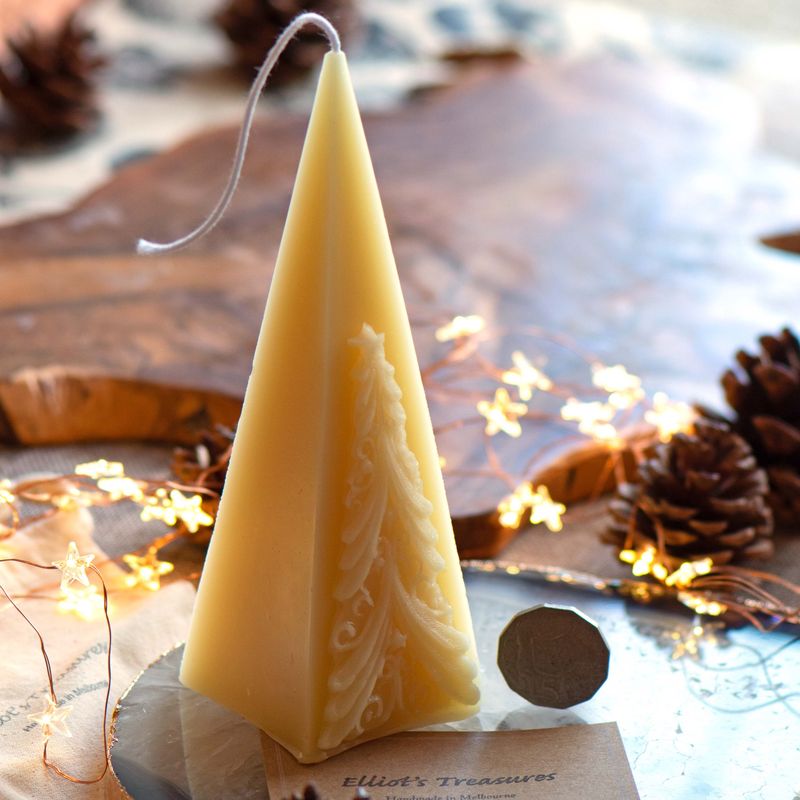 Silicone mould  - Pyramid with Christmas Tree