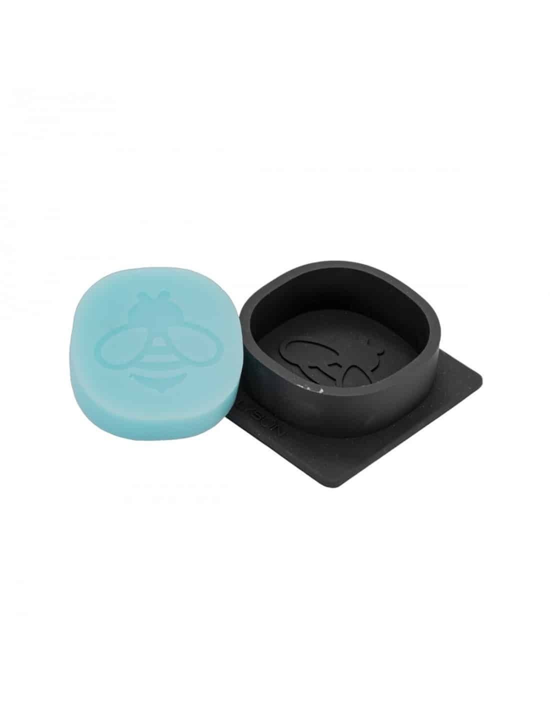 Soap Mould- bee on an oval
