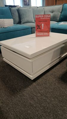 Magazine table on wheels with pull-out shelf. White. Magazine tables. Furniture store Manx Mēbeles in Jelgava. 