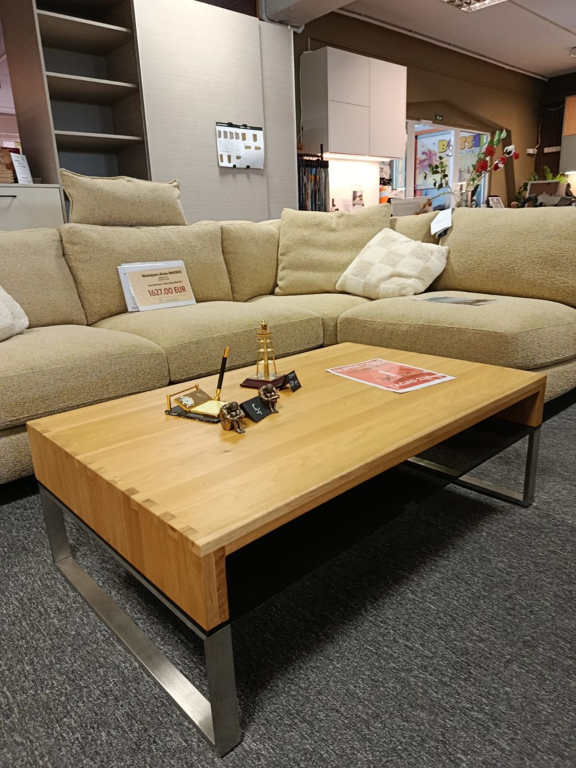 Coffee table with oak top, dark glass shelf and rustproof steel legs. Furniture store in Jelgava, Manx Mēbeles