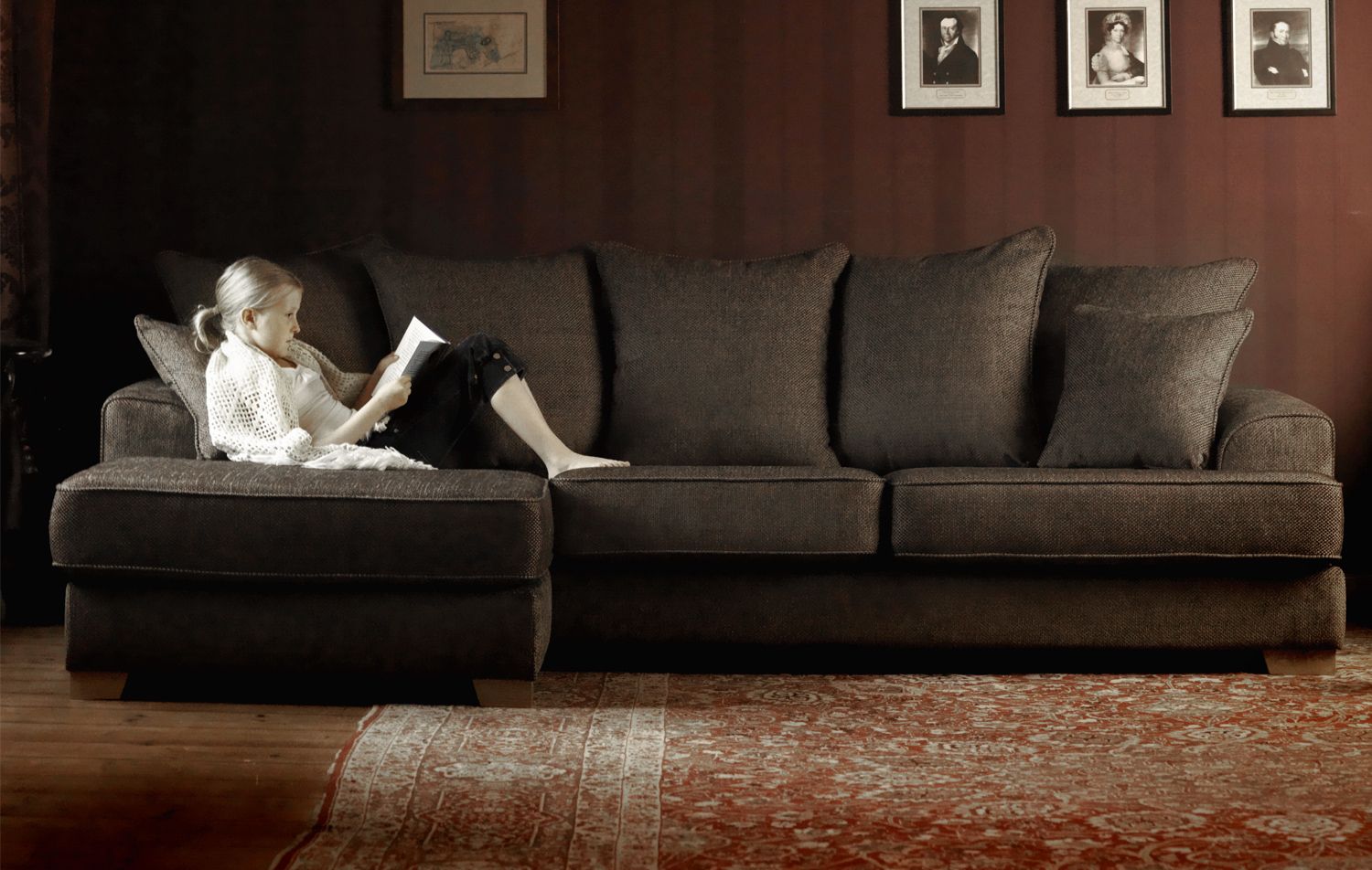 Sofa sets Bellus Newport: armchairs, armchairs, sofas, corner sofas, right, left corner. HR foam in the seats. Siliconised cushion filling. Wide choice of fabrics. Bellus sofas. Sofas in Jelgava. Furniture store Manx Mēbeles Jelgava, Pulkveža Brieža iela 4