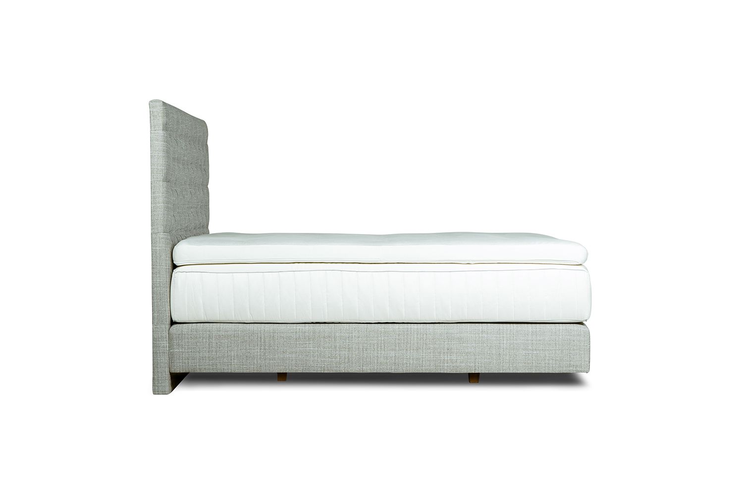 Continental bed with pocket springs in Latvia
Nordic 40 Bellus bed with fabric upholstery
Comfortable continental bed 