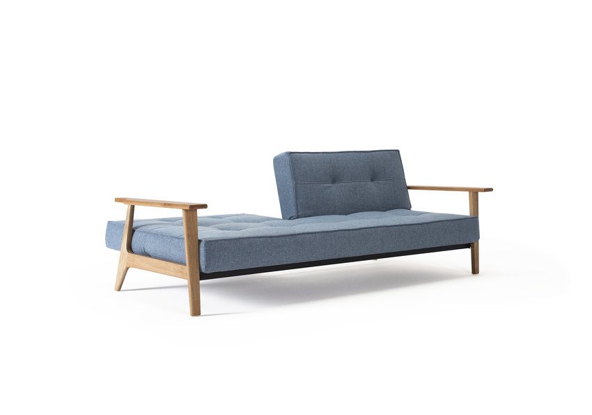 Splitback Frej Sofa Bed with oak armrests
Furniture store Manx mēbeles
Pulkveža Brieža ielā 4 jelgava