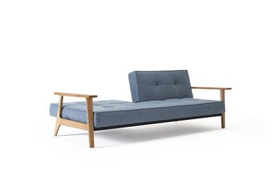 Splitback Frej Sofa Bed with oak armrests
Furniture store Manx mēbeles
Pulkveža Brieža ielā 4 jelgava