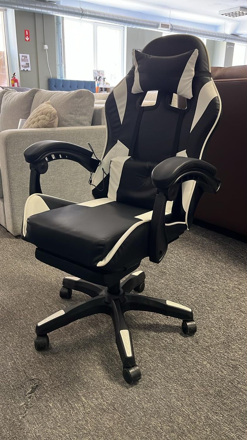 Gaming chair Striker One. Gaming chairs, gaming chairs in Jelgava. Manx Mēbeles, Jelgava, 4 Pulkveža Brieža iela 