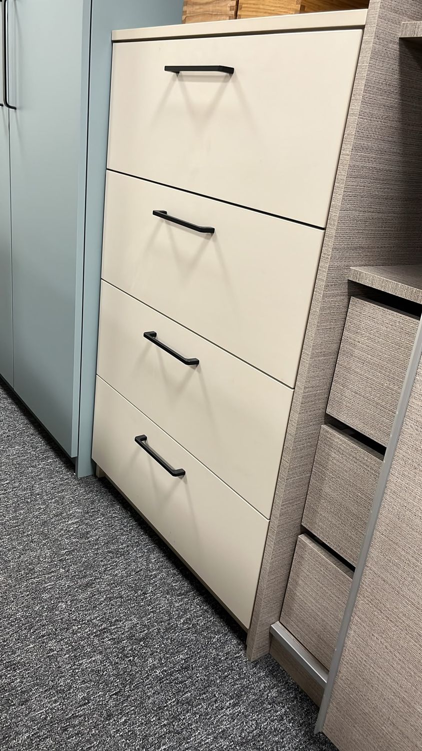 ​Laminate dressers in the color of your choice, 6 sizes