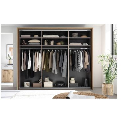 Cabinet with sliding doors. Height: 226 cm
Depth: 62 cm
Width: 270 cm
Color: Viking Oak / Light Gray
Laminate