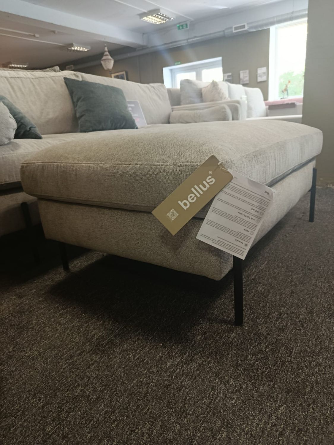 Bellus Ottoman with Storage Box – Firenze
Official representative of Bellus furniture in Latvia.
